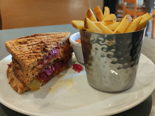 Alder Carr Farm Shop Cafe - Beef Brisket Toastie